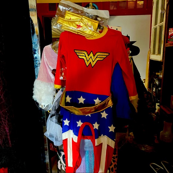Halloween Toddler Wonder Woman Costume - Picture 1 of 3
